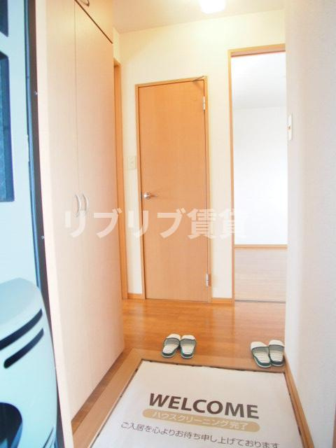 ＩＳ・若葉Ａの玄関