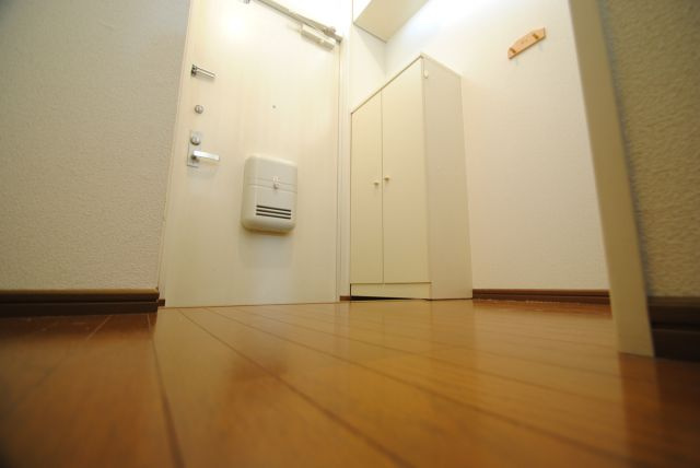 ＣＲＳカーサの玄関