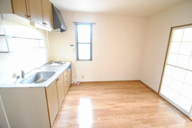 ジュネス御井の居間・リビング