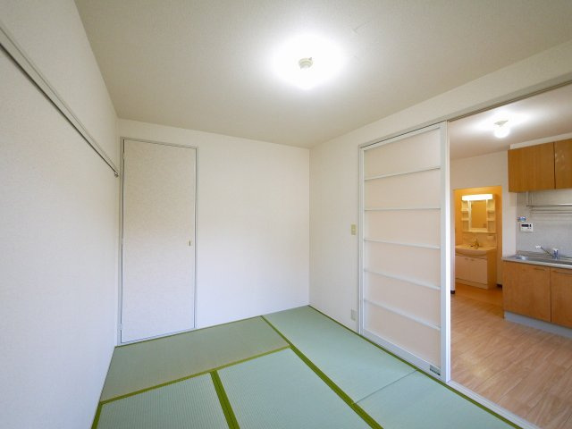 タモサーチＣの寝室|ゆとりの広さです