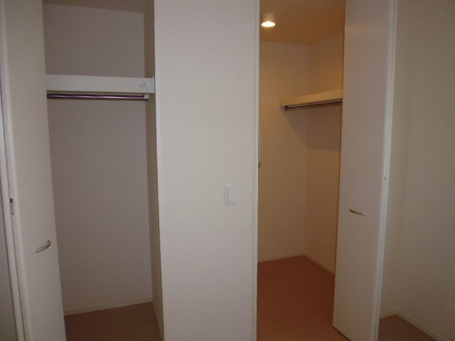 キャスバルＢの収納|ウォークインクローゼット