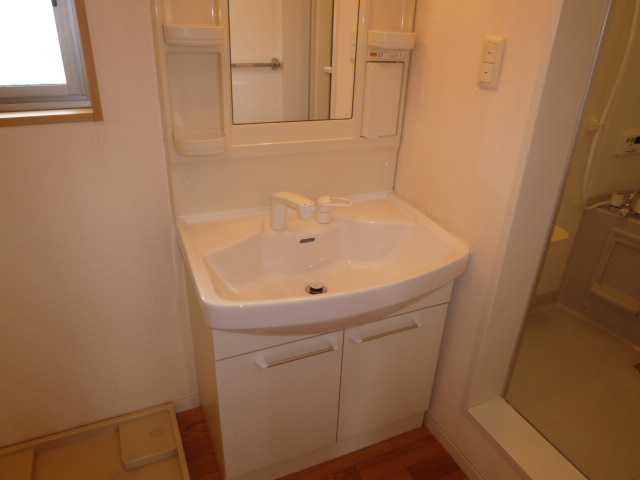 グランソレイユ　Ｃの独立洗面台|洗髪洗面化粧台