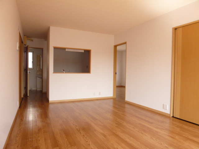 グランソレイユ　Ｃの居間・リビング|ダイニング