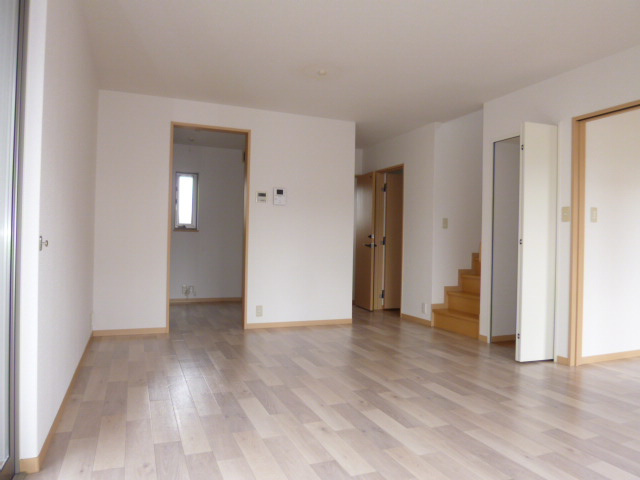 レモンガーデンⅡの居間・リビング