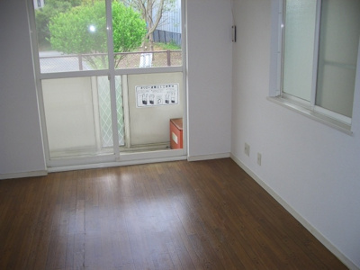 【洋室】 | シーブリーズ