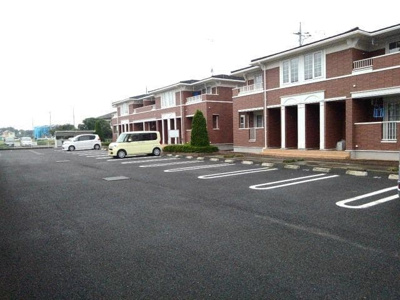 【駐車場】 | ラフィーネＡ