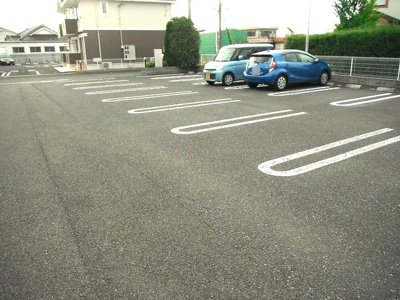 【駐車場】 | エンブレム　Ｇ