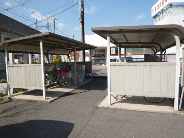倉敷市茶屋町のアパートのその他共用部分|自転車置き場