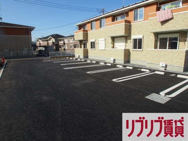 エトワールＡの駐車場