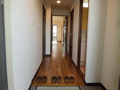 【玄関】 | フローラ東館 | フローラ東館