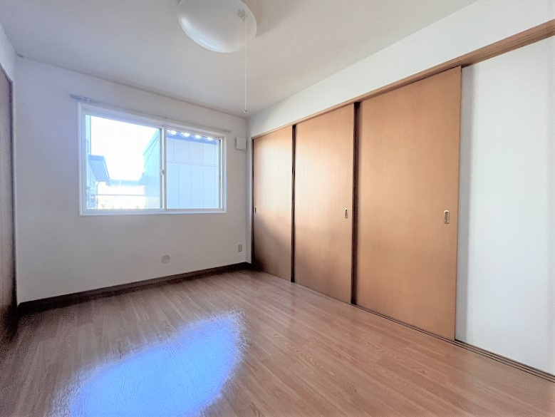 マンションemotionの洋室