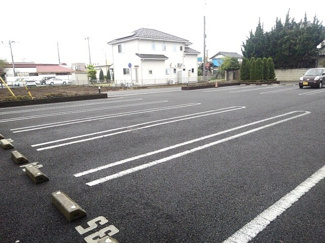 【駐車場】