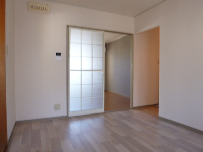 【居間・リビング】 | アルカジア石部Ｅ | 洋室