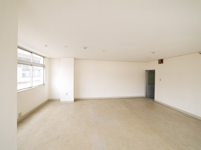 川上ビルの内装