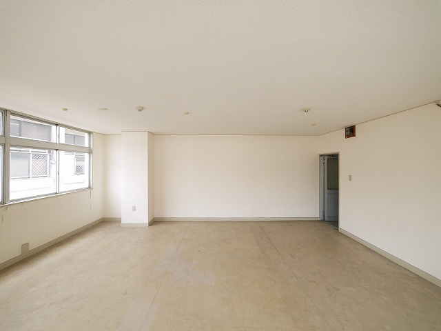 川上ビルの内装