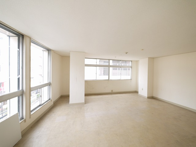 川上ビルの内装