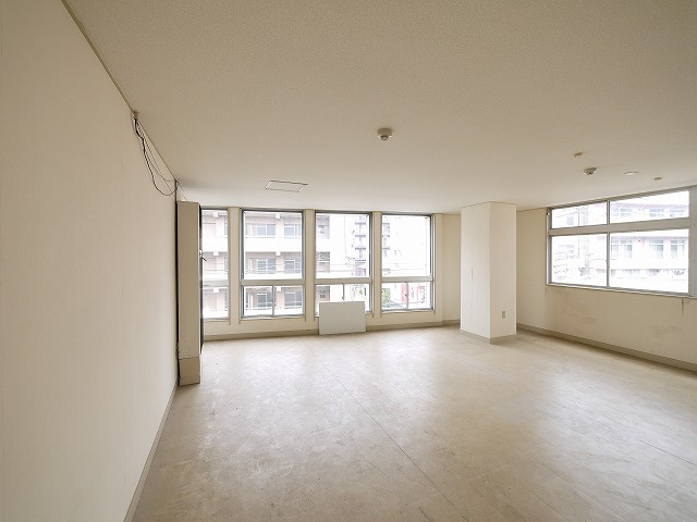 川上ビルの内装