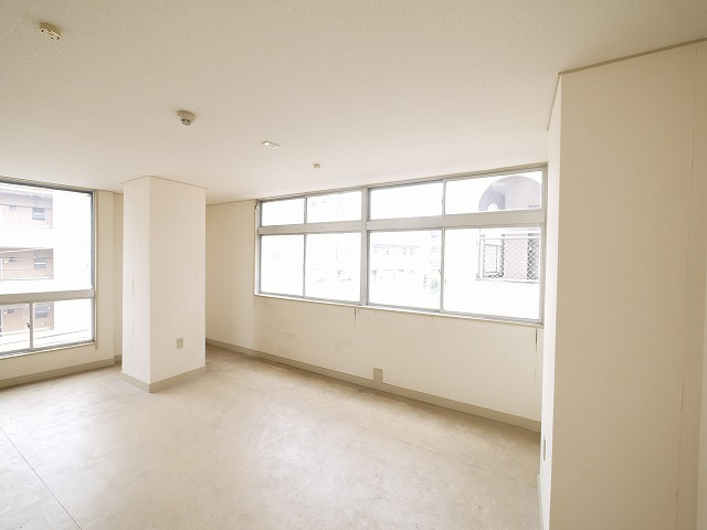 川上ビルの内装