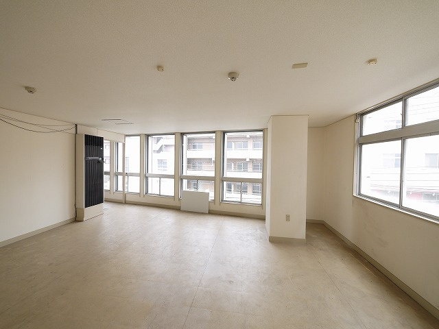 川上ビルの内装