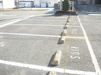 【駐車場】