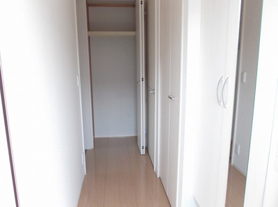 【エントランス】 | ブロードウェイ　Ａ