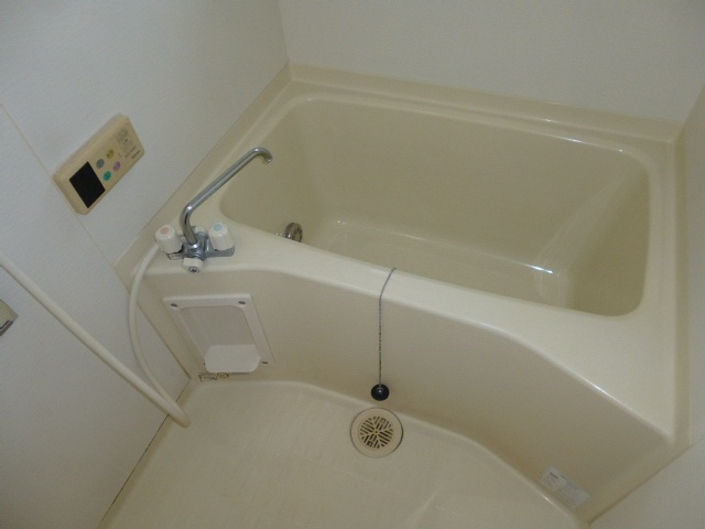 シャルマン笹沖Bの浴室