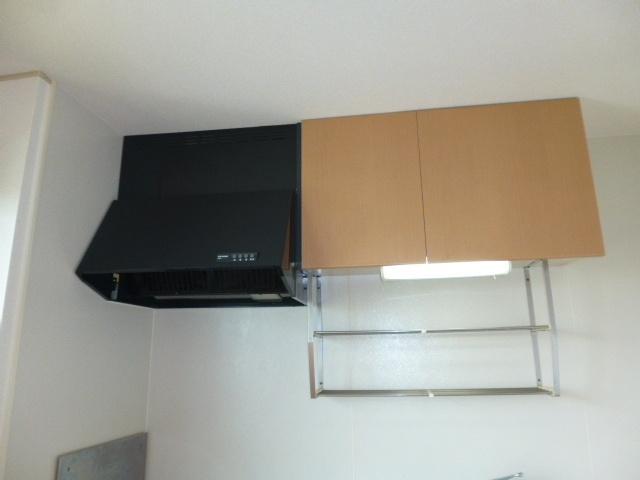 シャルマン笹沖Bのキッチン|キッチン上収納