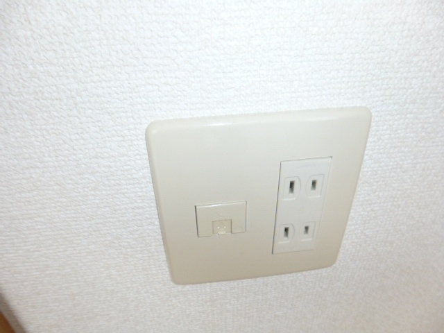 シャルマン笹沖Bの設備|電話モジュラー