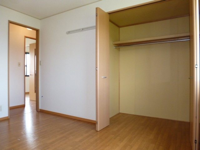 シャルマン笹沖Bの寝室|洋室