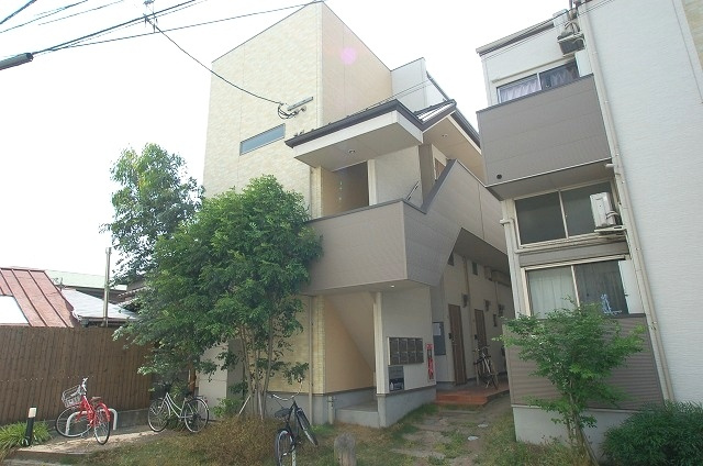 ｑｕａｔｒｅ　ｓａｉｓｏｎｓの外観|ｑｕａｔｒｅ　ｓａｉｓｏｎｓ(1K+LOFT)　外観