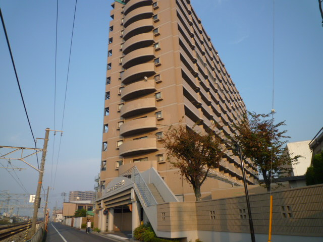 倉敷市昭和１丁目の賃貸マンションの外観