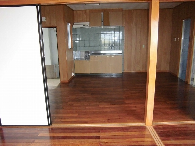 東宝ビル１１の内装