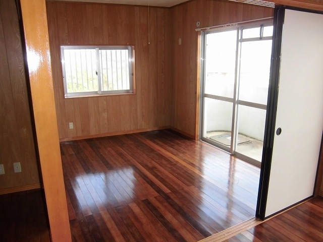 東宝ビル１１の内装