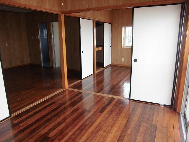 東宝ビル１１の内装