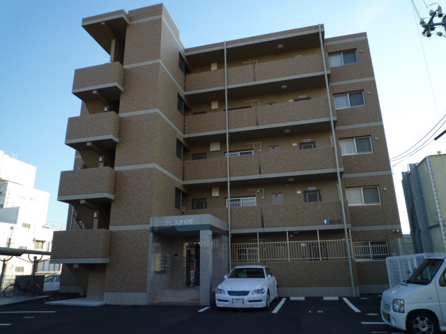 倉敷市老松町３丁目の賃貸マンションの外観