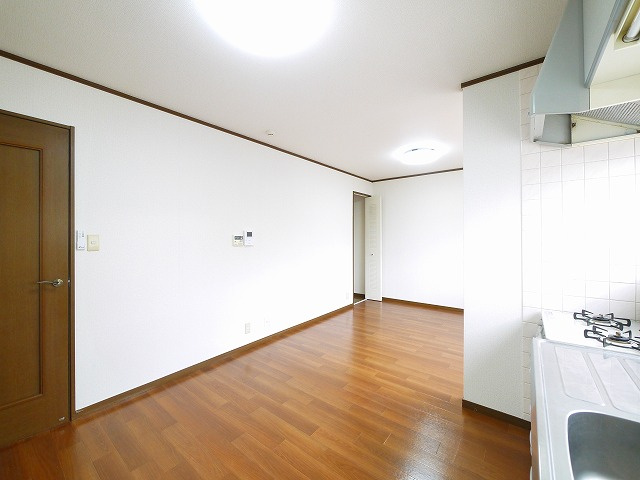 ファミイユの居間・リビング