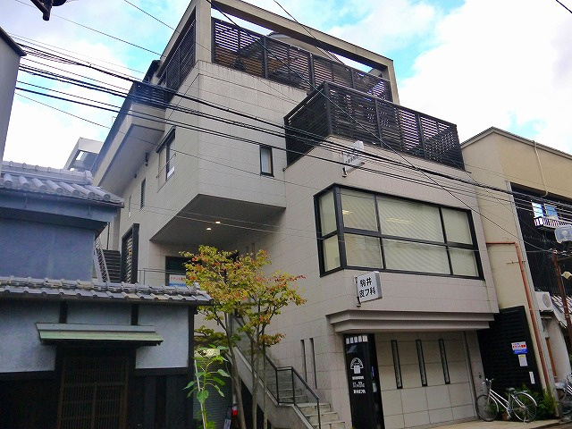 高橋ビルの外観