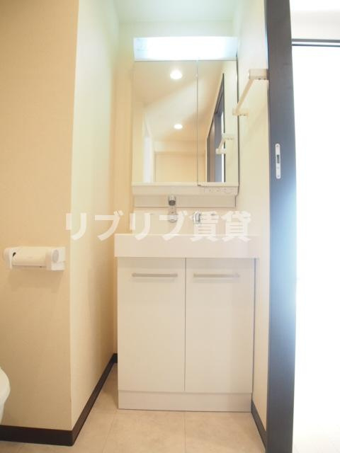 Ｈｕｍａｎハイム千葉本町の独立洗面台