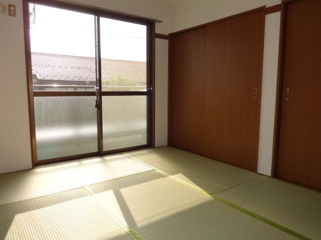 メゾンＺ伏見の和室
