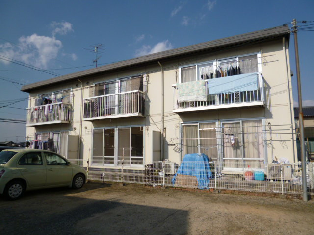 倉敷市新田のアパートの外観
