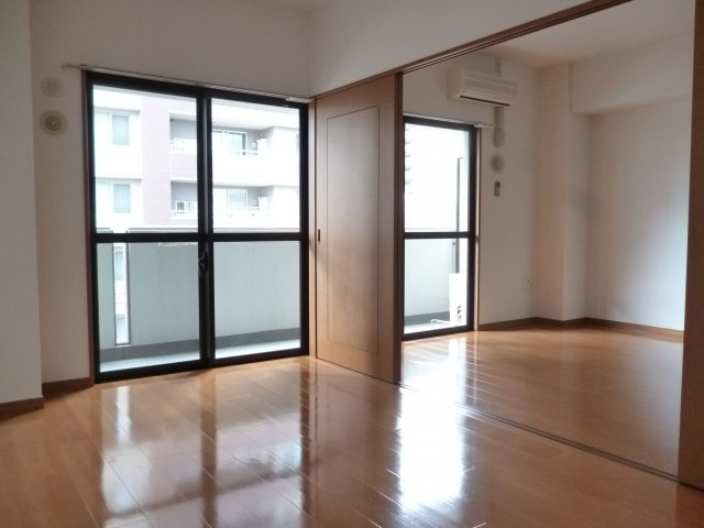 アビターレ春吉の洋室