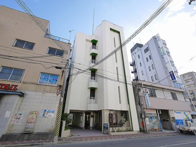 ブレスト一番館の外観|キレイな外観です。