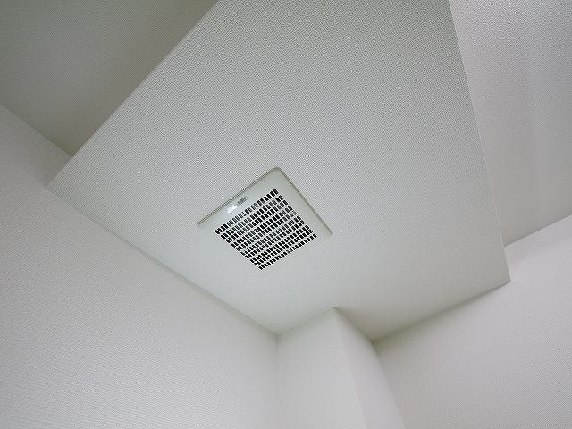 ブレスト一番館の設備|換気扇