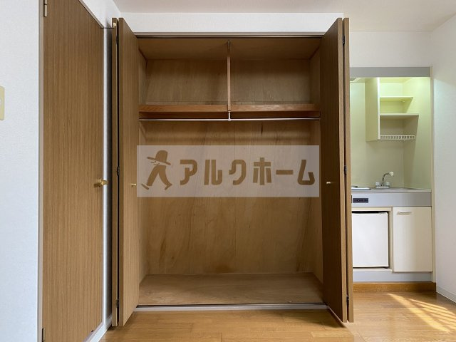 コンフォート本町の収納|コンフォート本町　クローゼット