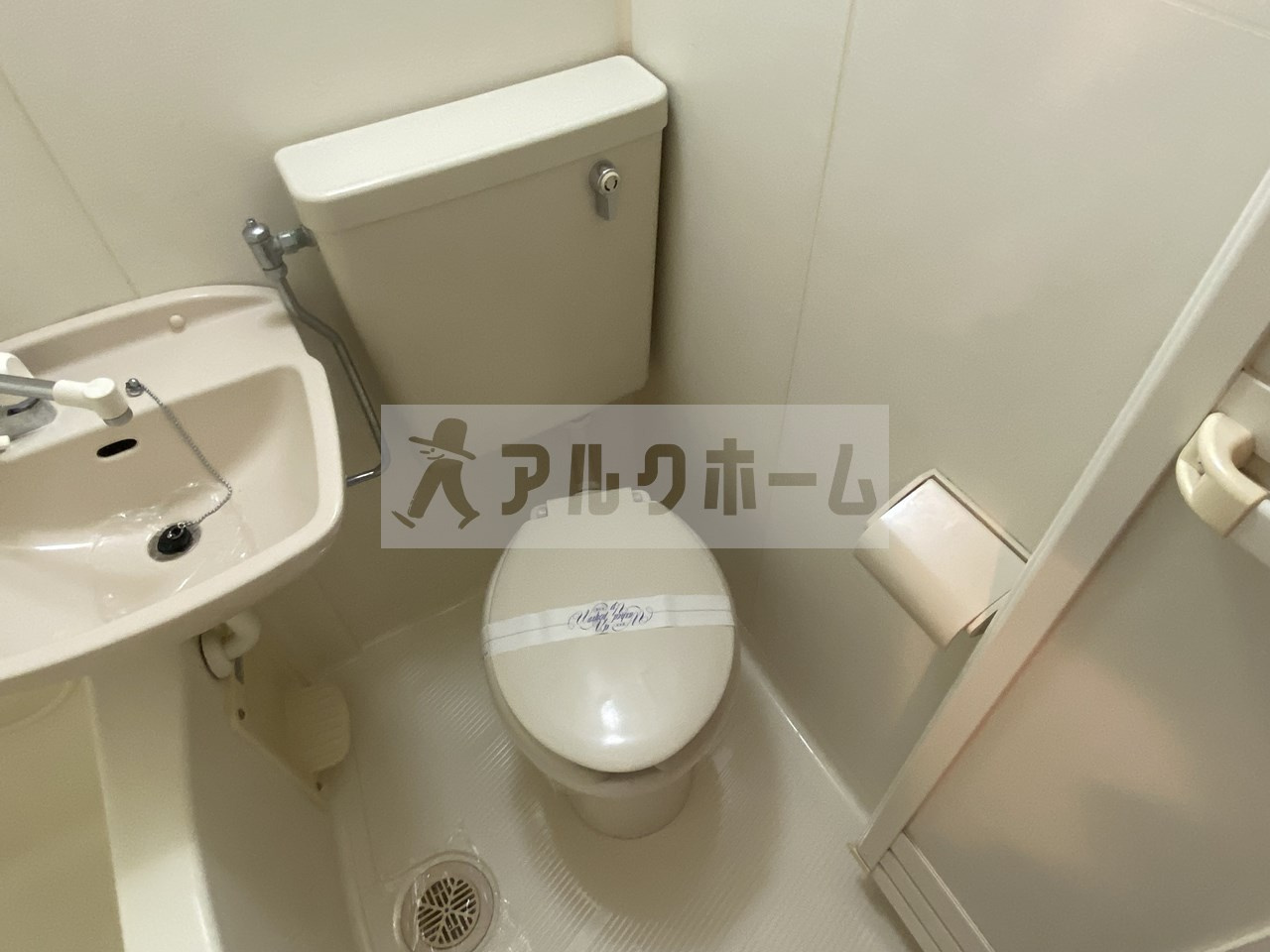 コンフォート本町のトイレ|コンフォート本町　洋室