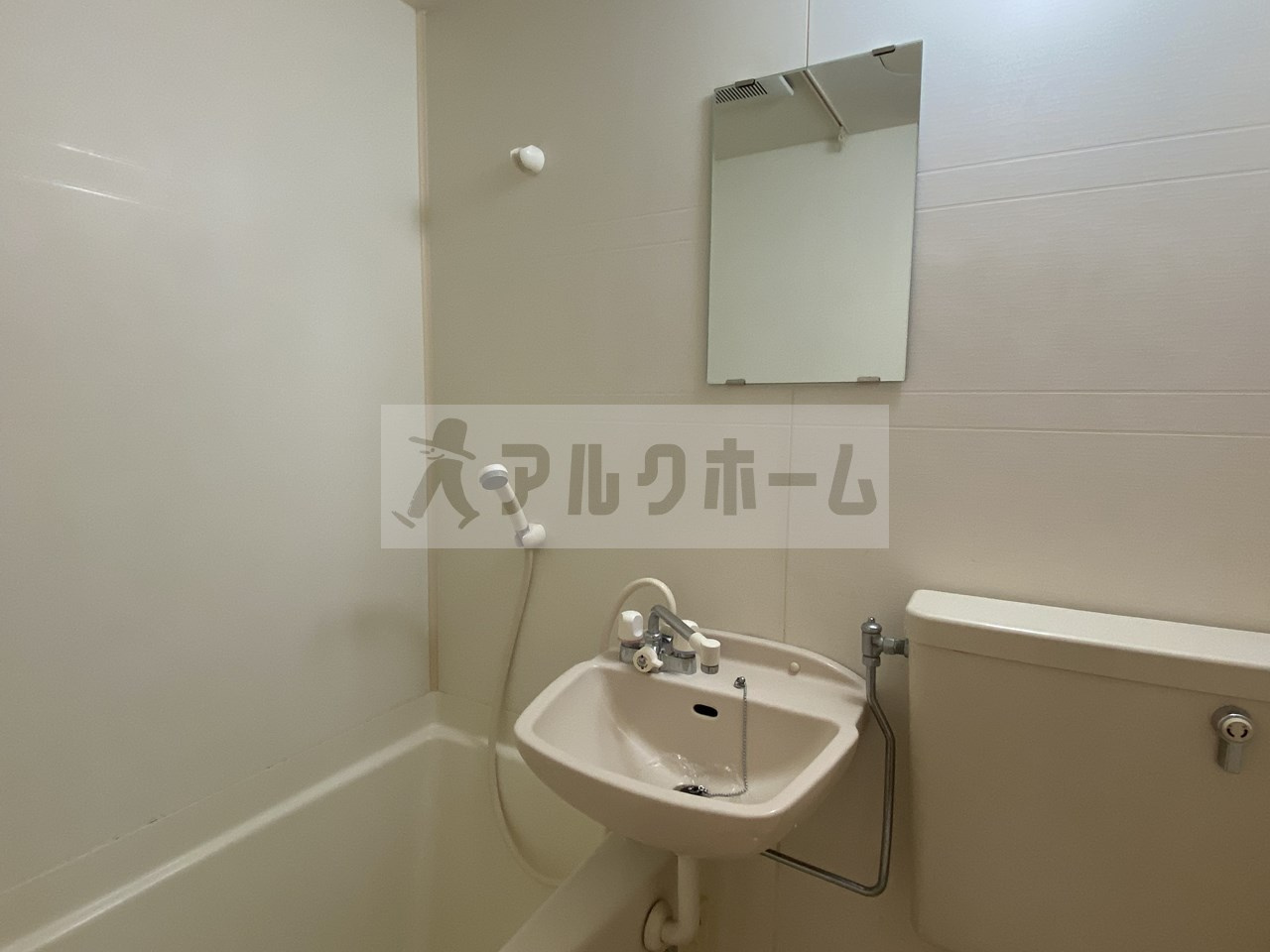 コンフォート本町の洗面所|コンフォート本町　洋室