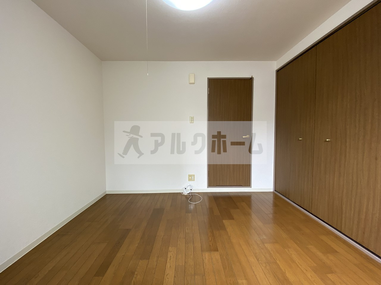 コンフォート本町の居間・リビング|コンフォート本町　洋室