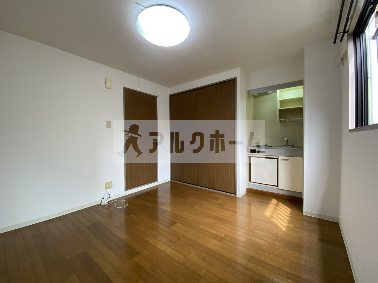 コンフォート本町の居間・リビング|コンフォート本町　洋室