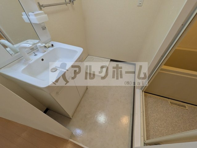 メゾン上市の洗面所