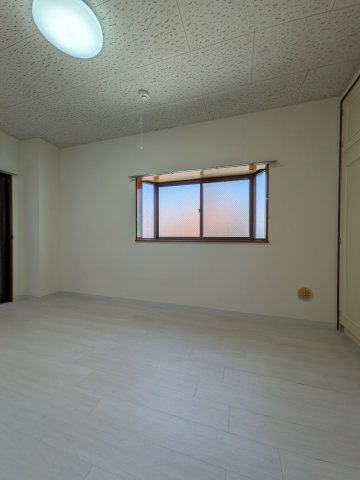 【洋室】 | グロリアマンション | きれいな洋室です